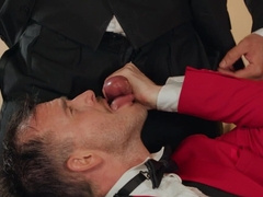 Classy anal romance on the couch with Franky Fox & Papi Kocic