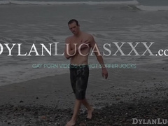 Jock Davey Jones showed off his cock and jerked off