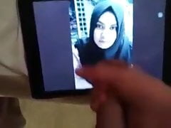 Jilbab di crotin