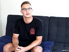 Glasses-wearing hottie Justin Weston cums HARD