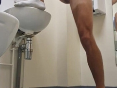 Public jerk in the wc