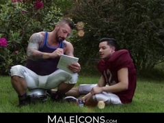MaleIcons.com - Hugh Hunter's athlete's quest to conquer the flawless cock-squeezing bootie