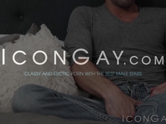 Max Sargent demands Casey Everett to play with his dick before breeding