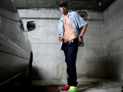 johnholmesjunior does a supah risky solo showcase in engaged vancouver parkade parking bunch