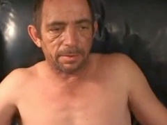 Tim, an amateur gay, indulges in a steamy solo session