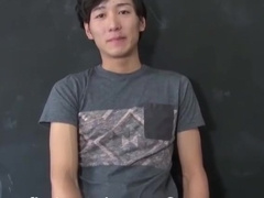 Skinny Asian twinks screwing until its jizz spraying time