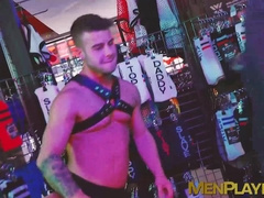 Sexy Allen King receives rough ass drilling from hottie Nicholas Bardem