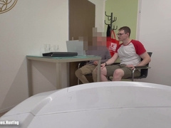 Mike Gets Screwed on a Consultation with the Broker for the Very first Time