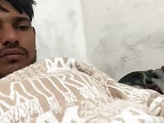 I'm a 90's guy, look my dick is still very small, but I want to make it big. Who will pass the time and have fun with me?