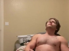 Unshaved Muscled Man puts on a rubber and pops for you