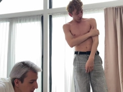 Guy With A Big Dick Seduced A Cute Twink And Fucked Him In The Mouth And Hole