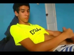 Latino Twink Shows Off When Jerking 5