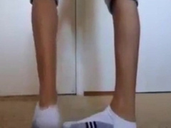 smell my feet 2
