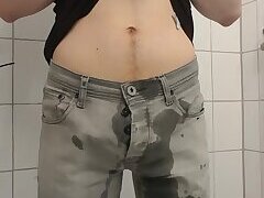 Twink boy pissing his self