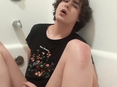 Femboy Jizzes in Bath