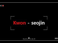 Kwon-seojin : Koeean Boy Outdoor Masturbation
