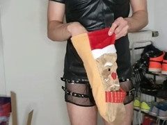 Steamy pee fetish session with a naughty young amateur!