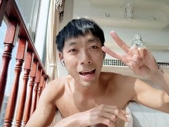 Asian guy Guangming has a cozy solo session, milks himself and enjoys the taste of his own cum in a sunny cabin