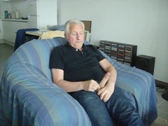 Str8 daddy a quick wank 10