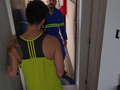 NET TECHNICIAN: DT AND A GLASS OF WATER