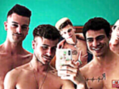 Velký pták, turns, big cock cumming