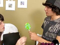 Young men lick lollipops while giving blowjobs and fucking rough