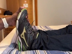 Macho Casado Me Fez Chupar Os Seus Pes 6 Min