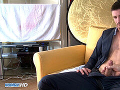 Outbreak : str8 boy In porno in spite of himself (needs money): Pierre