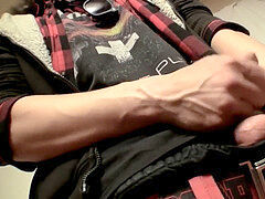 Rocker guy Max Harley luvs to jerk his own gigantic dick