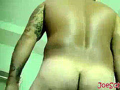 tattooed Duncan Dixxx sucked off by fat meatpipe Joe Schmo