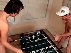 Blowjob with twinks ends in nice facial