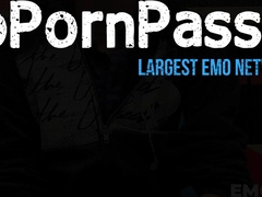 Blond Preston Andrews loves to show off his wanking technique