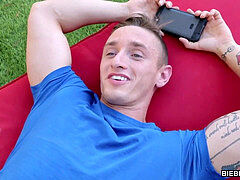 Queer lad gets ravaged while playing Pokemon Go