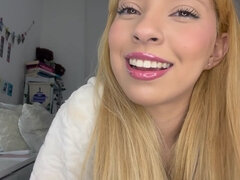 Julie Oliver - Joi Smoking And Cumming With You!