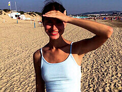 Plage, Faciale, De plein air, Nénés