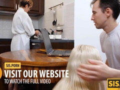 SISPORN. Mischievous fellow takes advantage of his own sexy stepsisters beaver