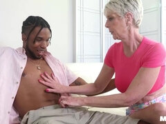 Verga grande, Tetas grandes, Ébano, Abuelita, Sexo duro, Interracial, Maduro, Madres para coger