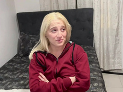 18 jaar, Enthousiasteling, Blond, Brutaal, Dochter, Melk, Mager, Strak