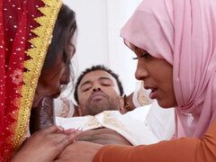 Arabisch, Bruinharig, Hondjeshouding, Hd, Man, Masturbatie, Trio, Vrouw