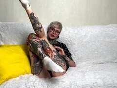 18 ans, Cul à la bouche, Collège université, Fait maison, Masturbation, Russe, Claque, Tatouage