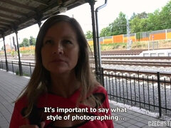 18 ans, Gros seins, Plantureuse, Tchèque, Le plan cul à quatre, Maman, Public, Gicler