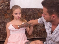 Grote lul, Blond, Hondjeshouding, Natuurlijke tieten, Klein, Mager, Tiener, Tieten likken