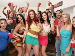 Большая жопа, Большой член, Большие сиськи, Минет, Собачьи, Вечеринка, На публике