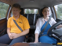 Chunky cougar Apra Shay incredible sex clip