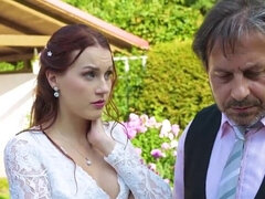 Novia, Cornudo, Checa, Europeo, Al aire libre, Pov, Coño, Pelirrojo