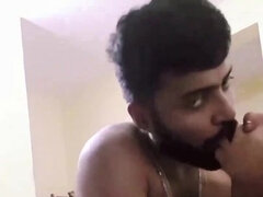 Gros cul, Gros seins, Sucer une bite, Tir de sperme, Hard, Indienne, Mère que j'aimerais baiser, Nénés