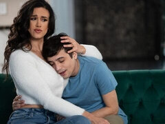 Gros cul, Gros seins, Sucer une bite, Brunette brune, En levrette, Mère que j'aimerais baiser, Rasée, Nénés