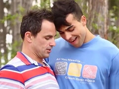 Bisex dude jizzes tugging