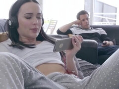 Sucer une bite, Tir de sperme, Gorge profonde, Queue, Famille, Branlette thaïlandaise, Hd, Masturbation