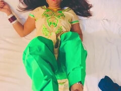 18 ans, Sucer une bite, Tromperie, Éjaculer dans la bouche, Branlette thaïlandaise, Belle mère, Serré, Épouse